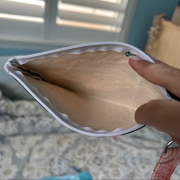 acacia hibiscus pouch - Picture 5 of 5